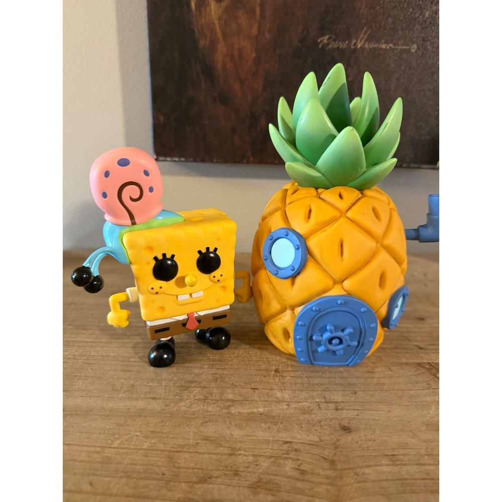 SpongeBob SquarePants Gary and Pineapple House Funko Pop Figure Set
